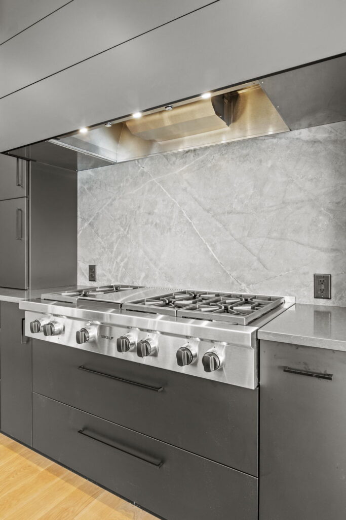 Shinny modern kitchen