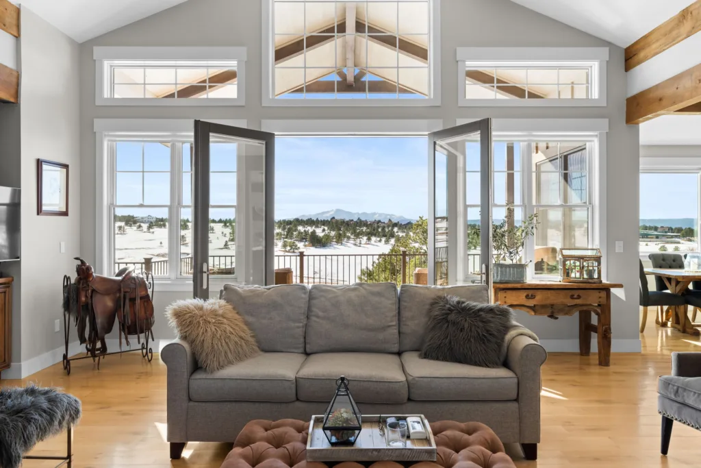 Custom home builder monument